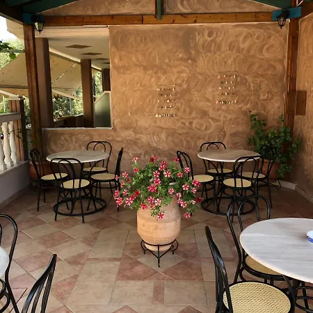 Mary 1 & Fresh! Hotel apartamentowy 3*