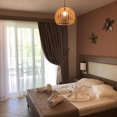 Mary 1 & Fresh! Skála Sotíros