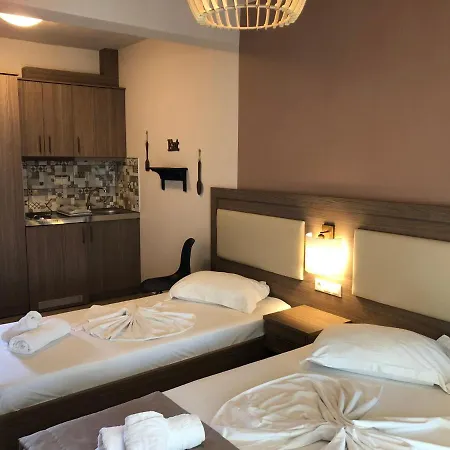 Mary 1 & Fresh! Skála Sotíros