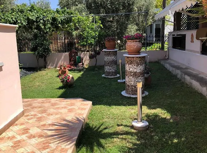 Apartahotel Mary 1 & Fresh! 3*