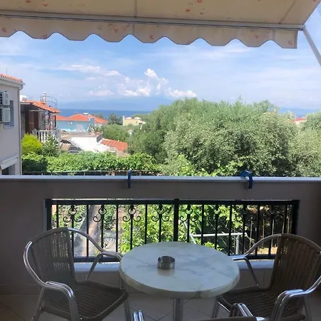 Apartmanhotel Mary 1 & Fresh! 3*