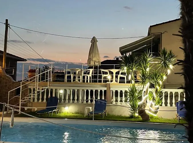 Mary 1 & Fresh! Skala Sotiros