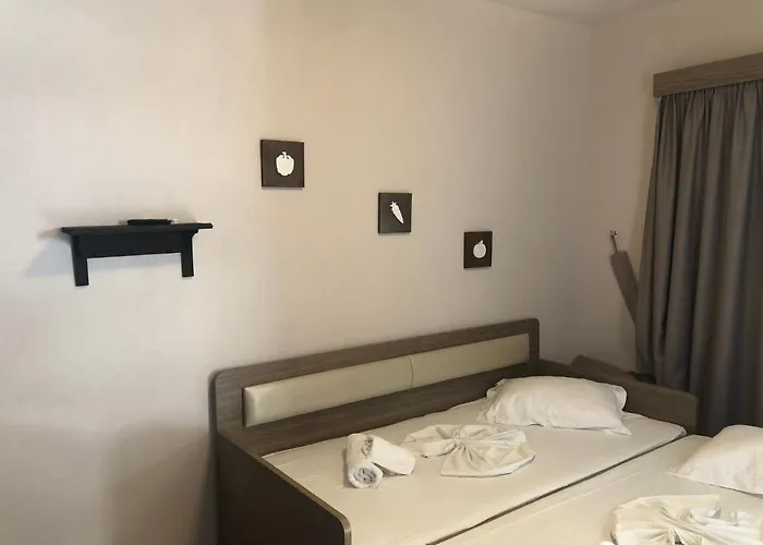 Mary 1 & Fresh! 3* Skala Sotiros