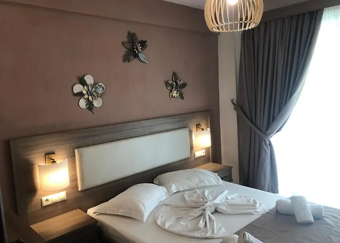 Aparthotel Mary 1 & Fresh! 3*