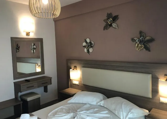 Aparthotel Mary 1 & Fresh! 3*